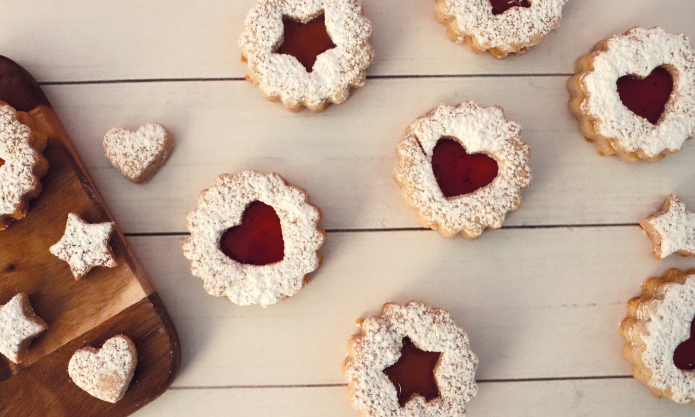 Recette des biscuits Linzer de Noël nature - ScrapCooking